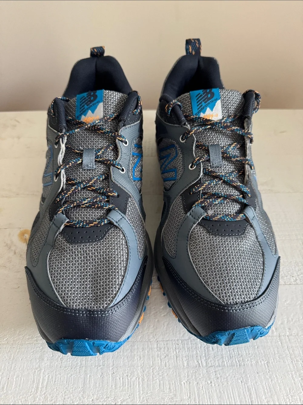 New Balance Mens 481 v3 Grey & Blue Trail Sneakers. Minimal wear.